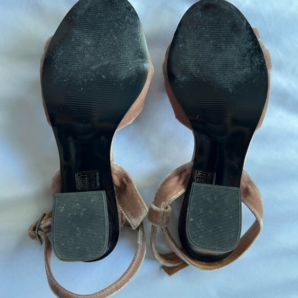 Lintervalle Velvet Heel Sandals Model Fairfield - Picture 2 of 3